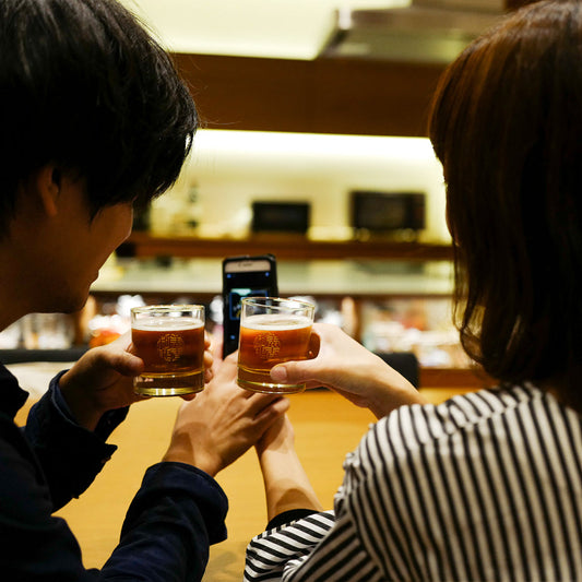【鉄婚式とは?】結婚6年目に贈りたい特別なプレゼント&選び方ガイド